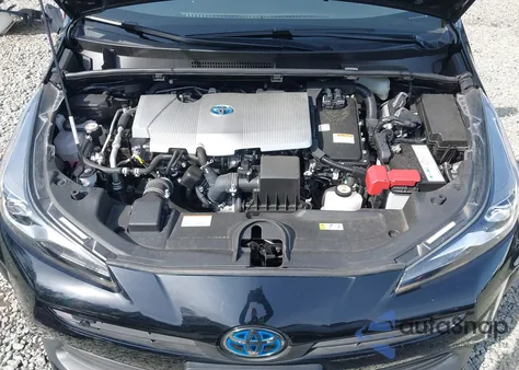 2021 Toyota Prius Xle z USA, uszkodzony, nr VIN JTDKAMFU8M3136565